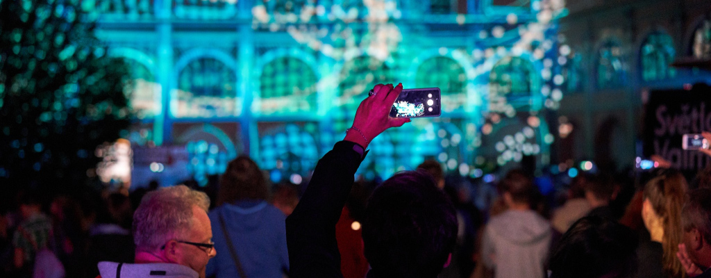 Unikátní festival Světlo Valmez roztančí Kapitán Demo