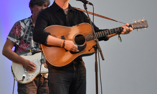 Glen Hansard s kapelou Interference uhranuli Valašské Meziříčí
