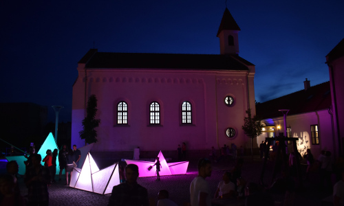 Noční Valmez poodhalil své kouzlo