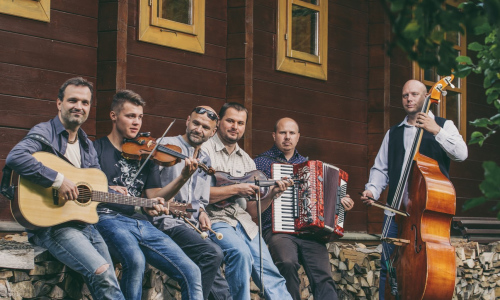 Mezi svátky zahrají Docuku i Koně a prase